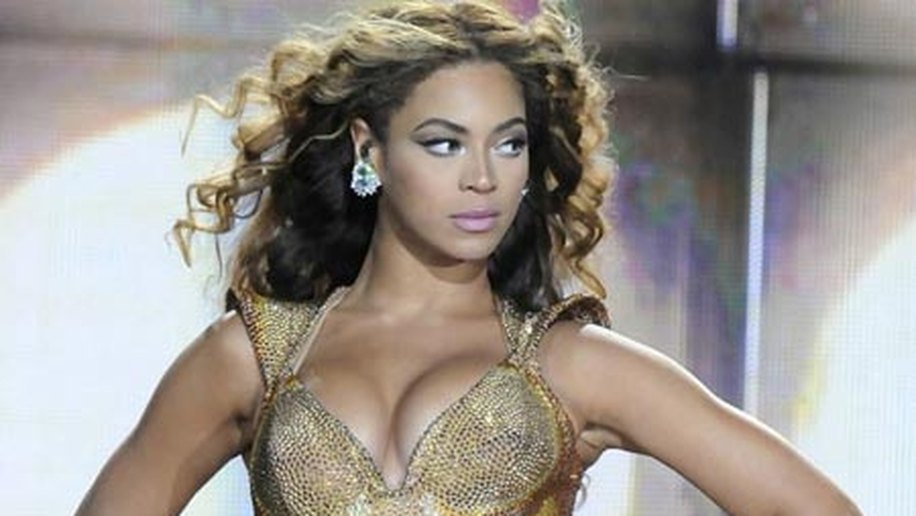 Beyoncé lidera indicações ao Grammy 2017