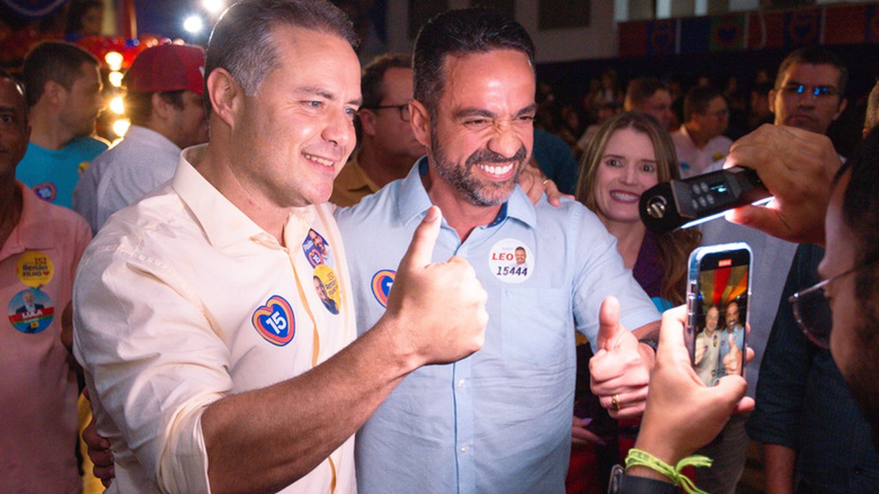 Renan Filho inaugura comitê e garante campanha com propostas