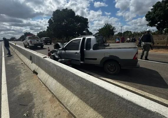 Colisão Fatal na AL-220 Deixa Motociclista Morto e Motorista Ferido