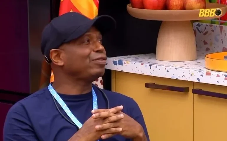 Edilson Capetinha é expulso do BBB 26 após agressão a Leandro Boneco