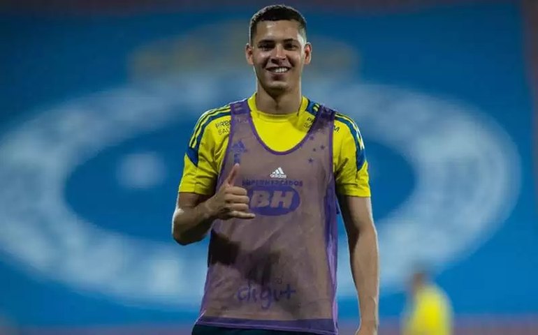 Emprestado pelo Cruzeiro, lateral-esquerdo Matheus Pereira pode deixar o Guarani