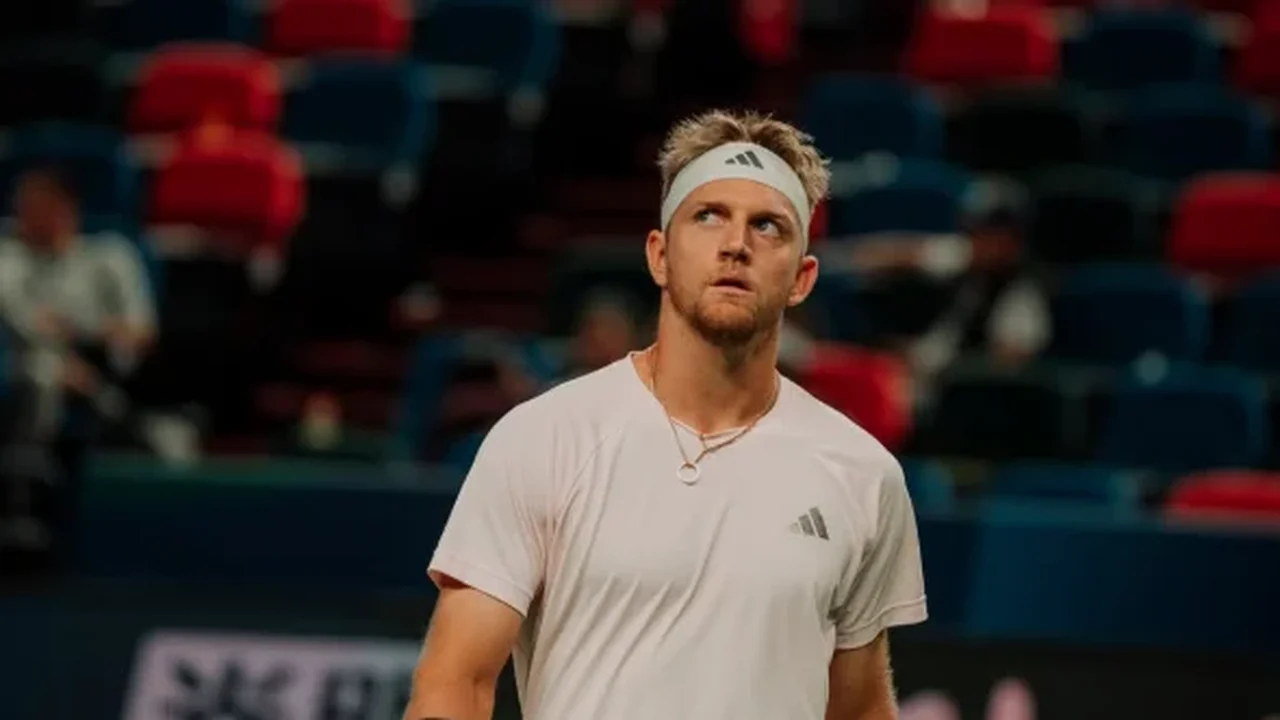 Davidovich Fokina vira sobre Jodar e vence em Xangai