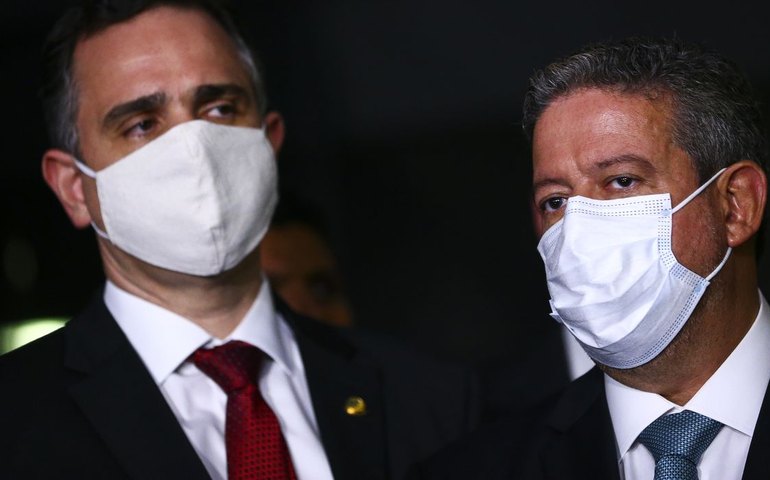 Presidentes da Câmara e Senado não comparecerão ao desfile militar em Brasília