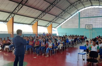 Juízes do TJAL orientam mais de 2 mil alunos sobre exploração sexual