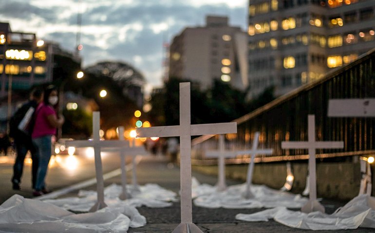 Com mais 601 mortes, país tem 50.659 vítimas