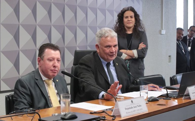 Instalada comissão mista da medida provisória que isenta taxa de taxímetro