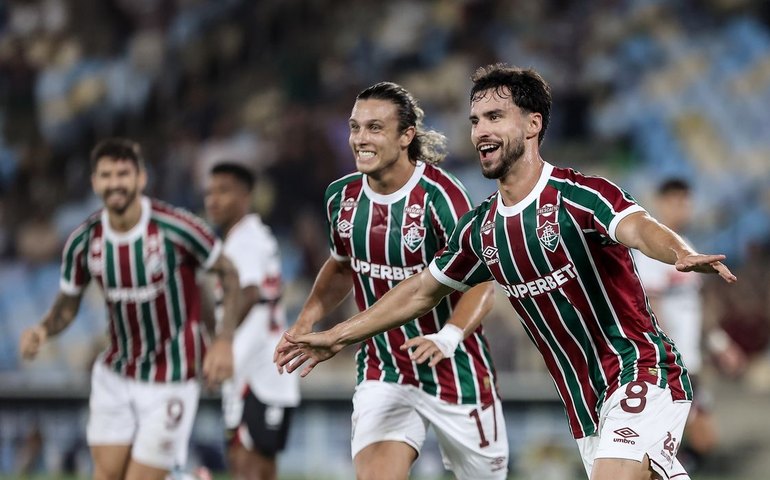 Fluminense goleia São Paulo e confirma presença na Copa Libertadores