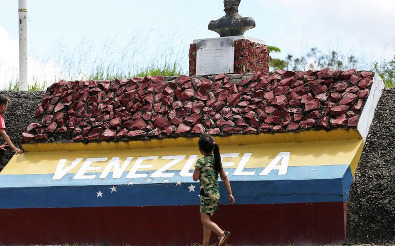 Explosão de entradas da Venezuela altera recorde do turismo brasileiro, diz mídia