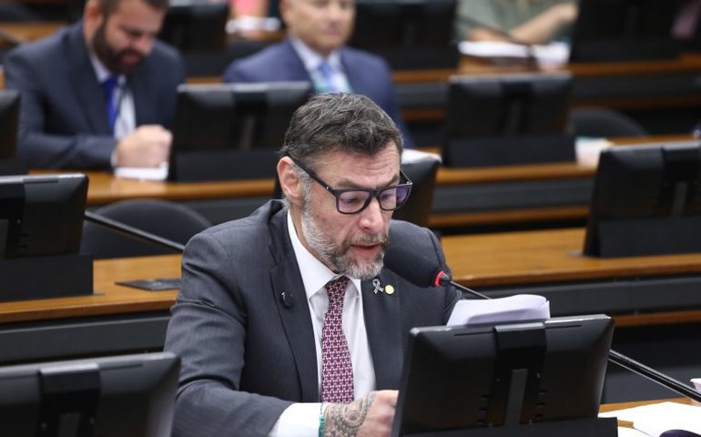 Comissão aprova projeto que torna facultativo o uso de biometria facial