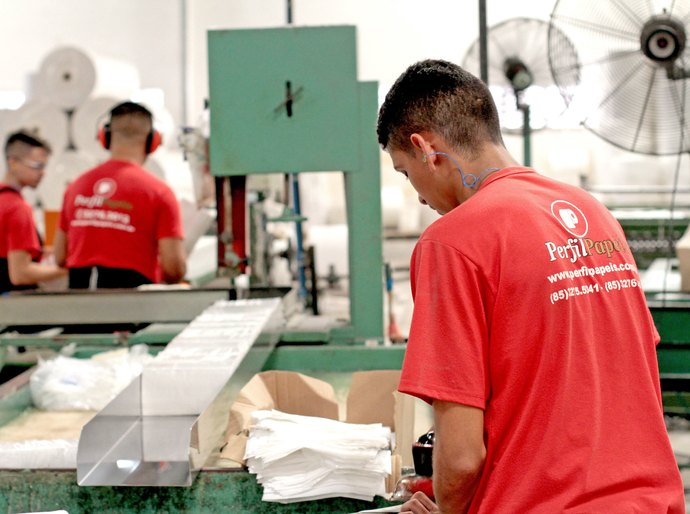 Nordeste registra maior queda do desemprego no Brasil em 2025