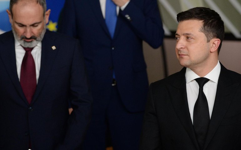 Armênia sofre processo de 'ucranização' com aproximação do Ocidente e ataques à igreja do país