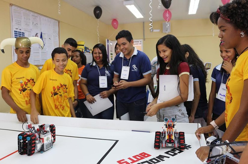 Mundo Senai apresenta profissões e cursos profissionalizantes em Maceió