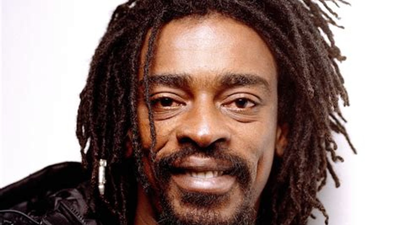 Seu Jorge tem perfil no Instagram dedicado ao tricô e crochê