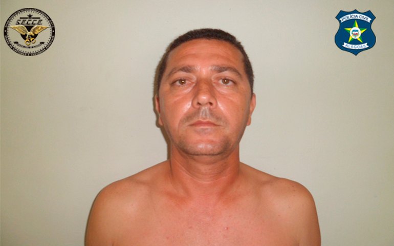 Deic prende motorista que furtava e revendia mercadorias