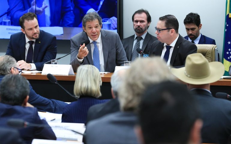 Haddad diz que Receita alcançará os “verdadeiros ladrões da nação”