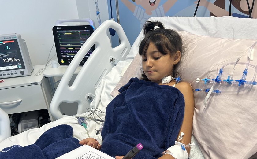 Menina de 10 anos vence cirurgia cardíaca complexa em Maceió e emociona com relato de fé