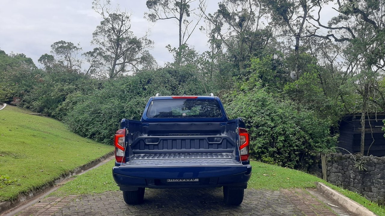 Nissan mostra versatilidade da Frontier 2024 em todos os terrenos