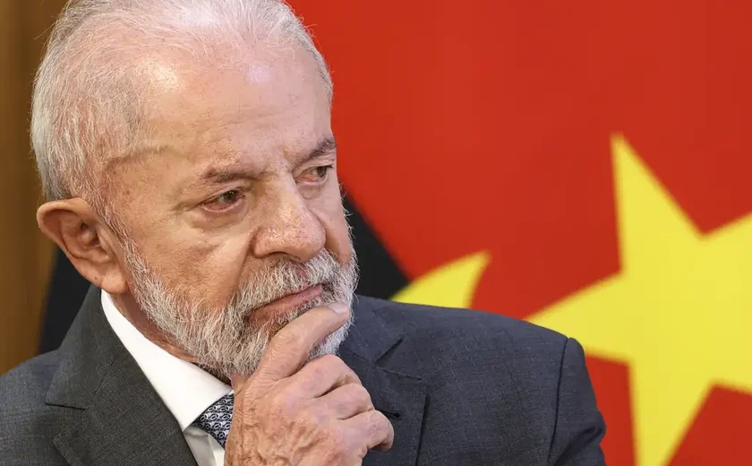 Não fui eleito para fazer benefícios para rico, diz Lula