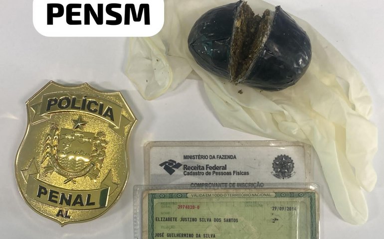 Mulher, com neto, é flagrada por policiais penais ao tentar entrar com drogas