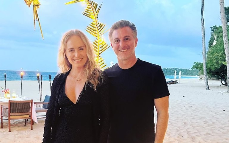 Além dos pavões Angélica e Luciano Huck, veja outros animais do sítio de Nicole Bahls que têm nomes de artista