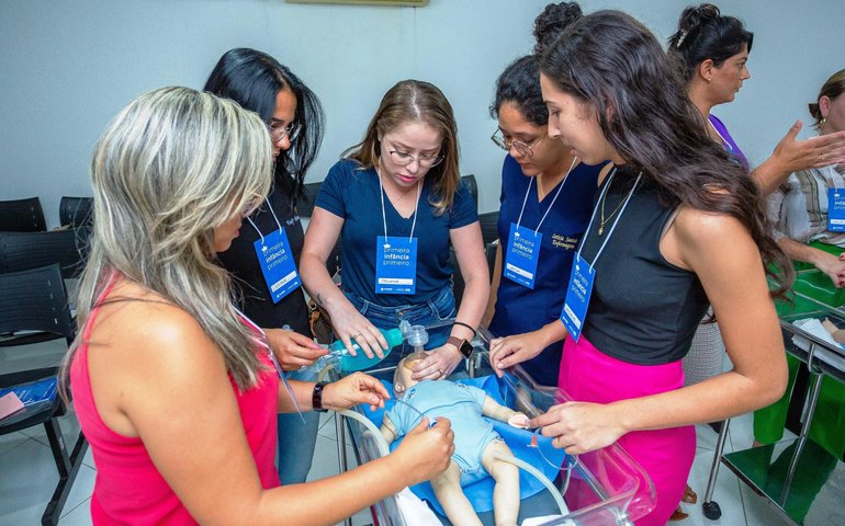 Cria dá início a capacitação com enfermeiros da atenção básica