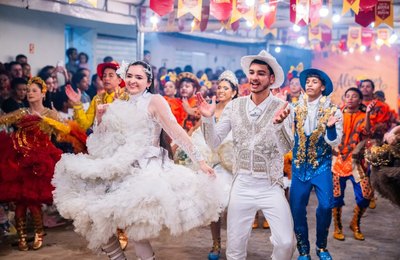 Arraiá Cavacultura reúne tradição, música e quadrilhas em noite de celebração
