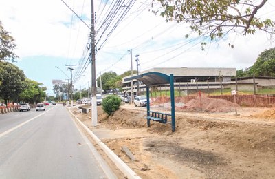 Abrigo de ônibus instalado na Avenida Durval de Góes Monteiro será realocado por 30 dias