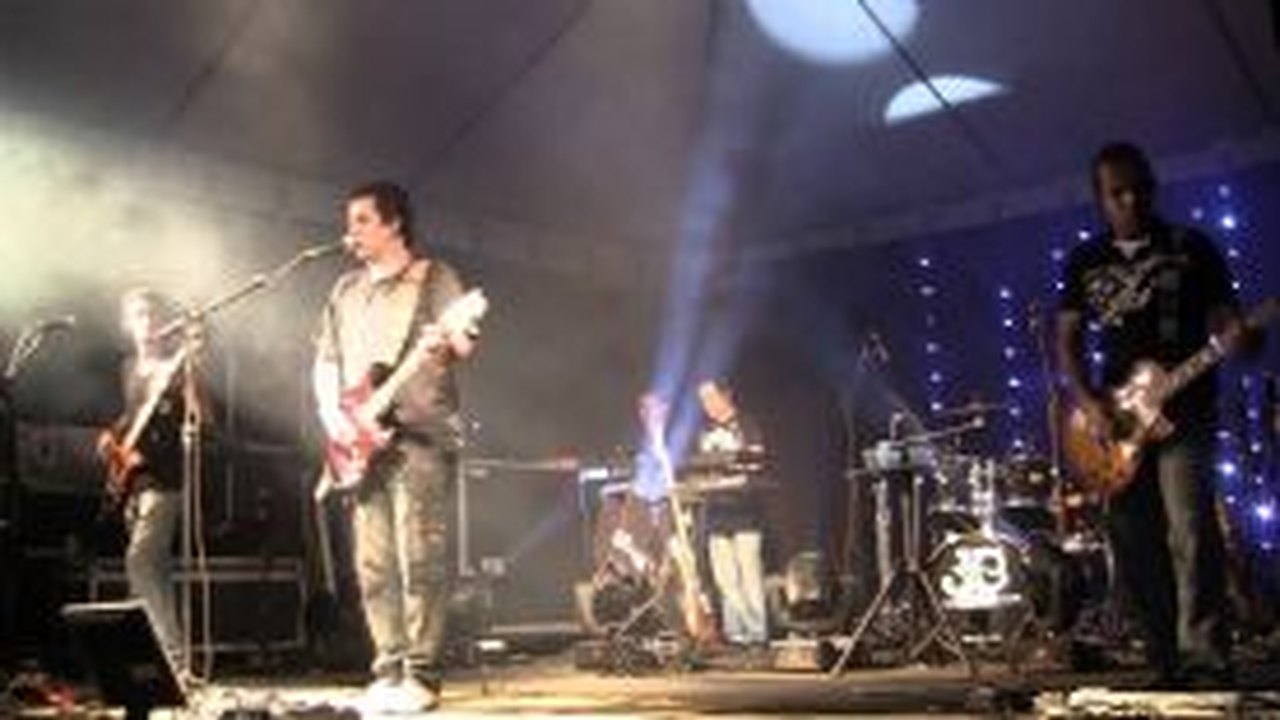 Happy Hour desta sexta-feira recebe a Banda Time Machine