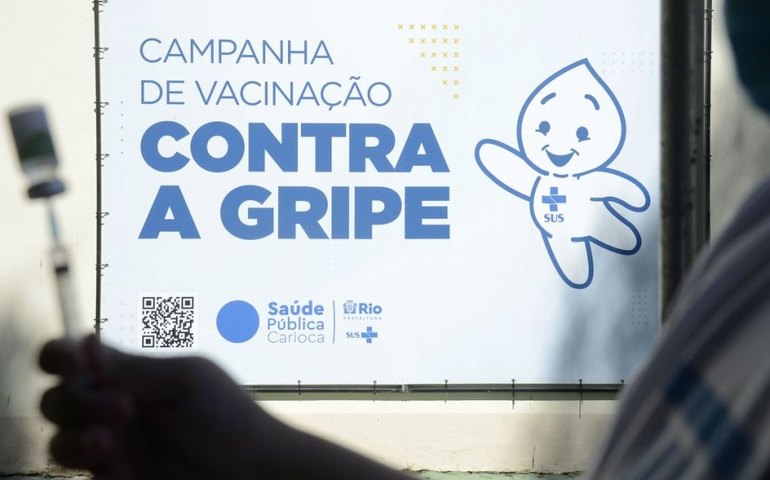 Campanha de vacinação contra gripe começa em todo o país 