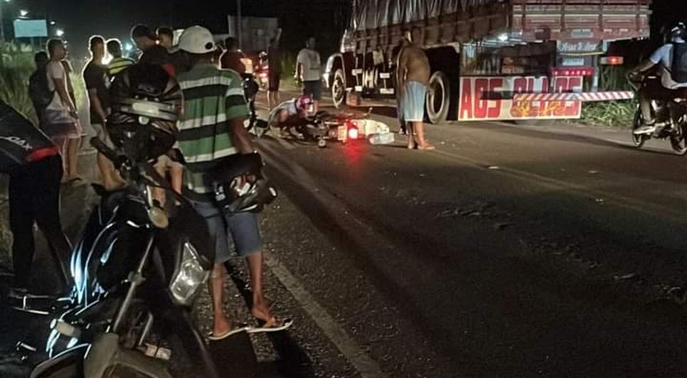 Mulher morre e outra fica gravemente ferida após colisão frontal em Lagarto