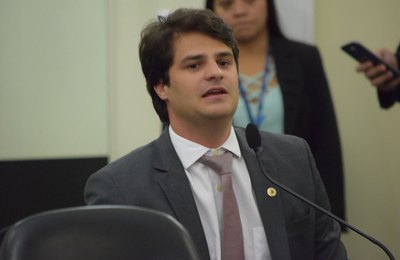 Breno Albuquerque solicita implantação da Patrulha Maria da Penha em Arapiraca