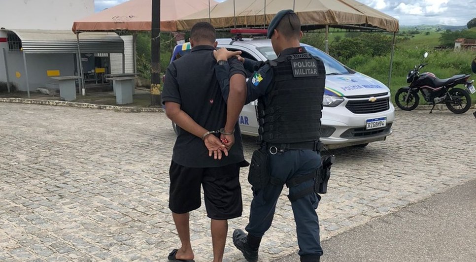 Suspeito de tentar matar homem com canivete é preso em Cedro de São João / Foto: Foto: Polícia Militar/SE