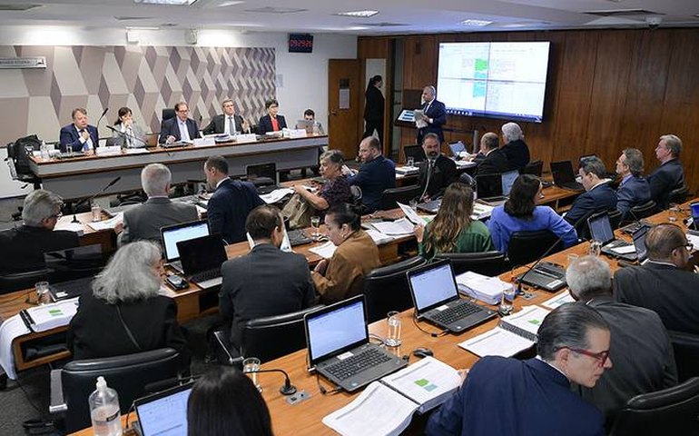 Comissão de reforma do Código Civil avança na análise de relatórios setoriais