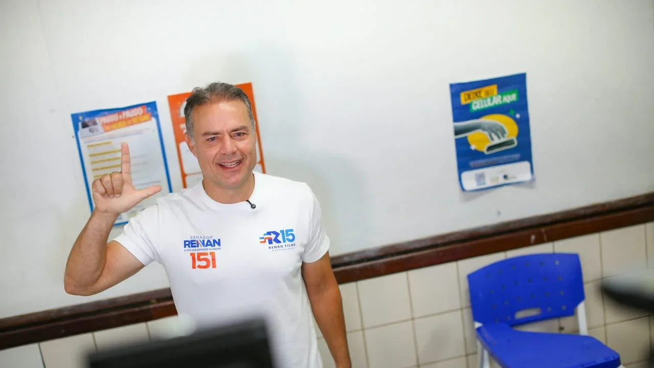 Renan Filho reconhece resultado das urnas, agradece eleitores e deseja “sabedoria e equilíbrio” aos vencedores