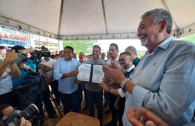 Júlio Cezar e Paulo Dantas assinam Ordem de Serviço para implantação de adutora em Palmeira