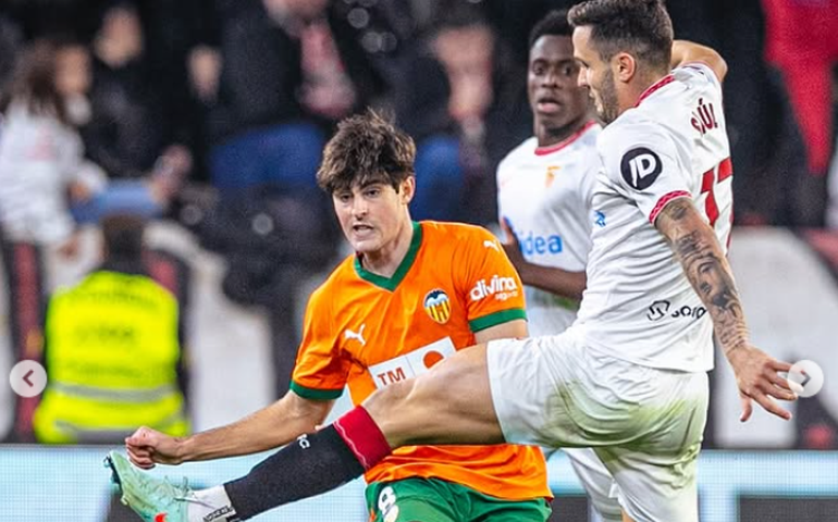 Goleiro falha nos acréscimos, e Valencia termina 1º turno do Espanhol na lanterna