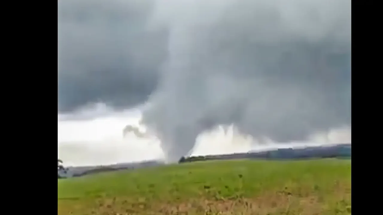 Tornados deixam mais de 20 mortos nos EUA