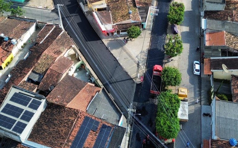 Prefeitura recupera vias nos bairros Guaribas e Verdes Campos em Arapiraca