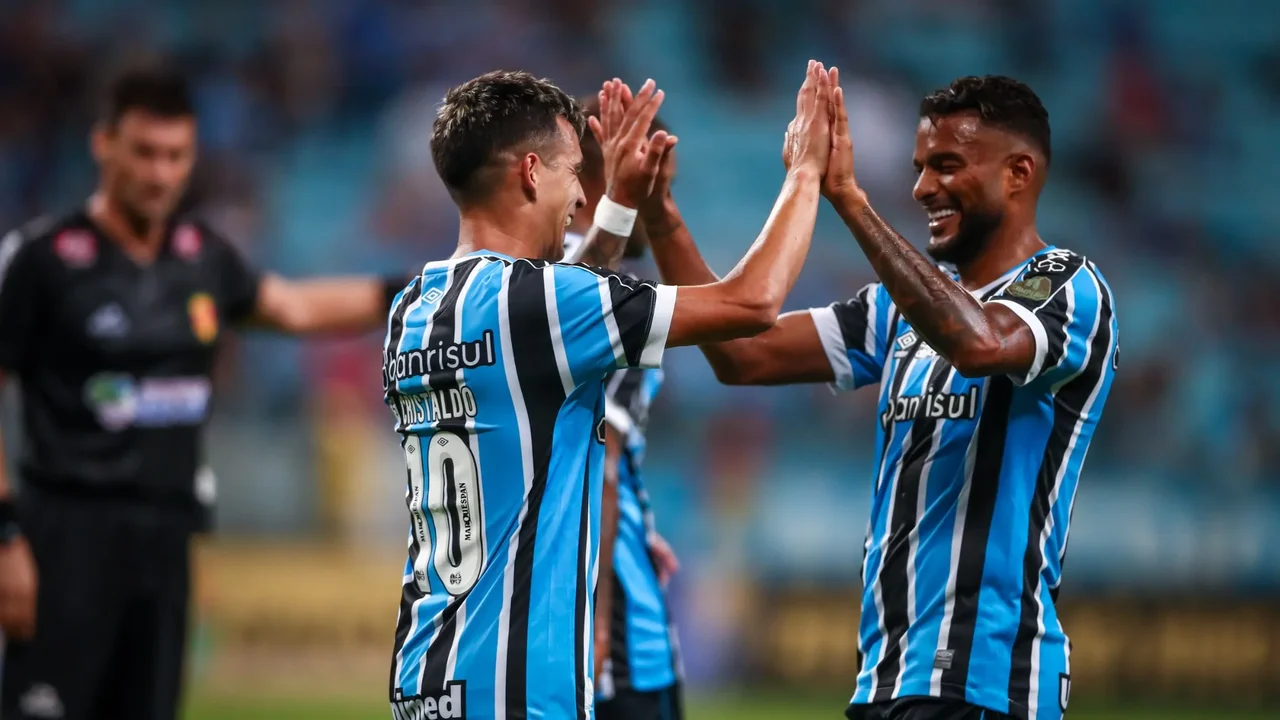 Com show de Soteldo, Grêmio goleia o São José e vence a primeira no Gaúcho