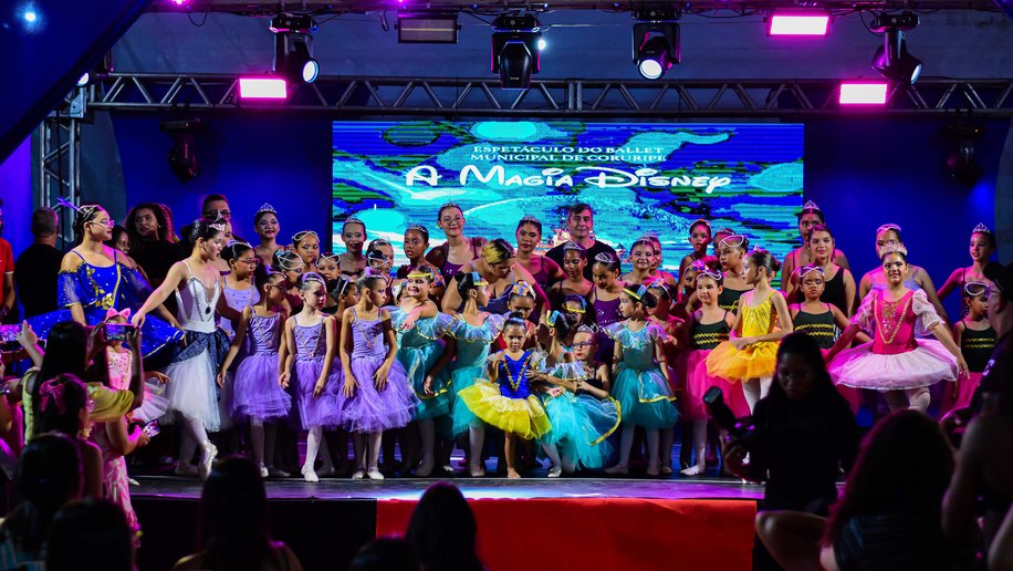Ballet Municipal de Coruripe Encanta o Público com o Espetáculo "A Magia Disney"