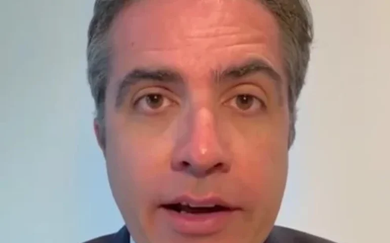 Jornalista de O Globo apresenta ao país quem é João Caldas, pai de JHC, por trás da candidatura de Joaquim Barbosa; veja vídeo