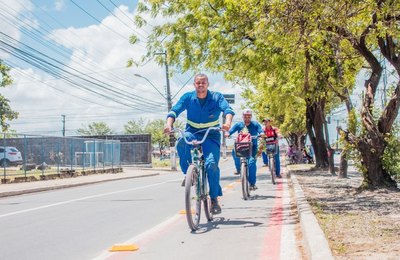 Pedalar até o trabalho reduz estresse e aumenta produtividade, aponta estudo