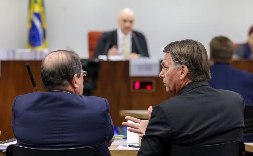 STF autoriza visitas de familiares a Bolsonaro durante prisão domiciliar