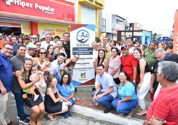 Prefeito Theobaldo Cintra inaugura obras em Major com o governador Paulo Dantas