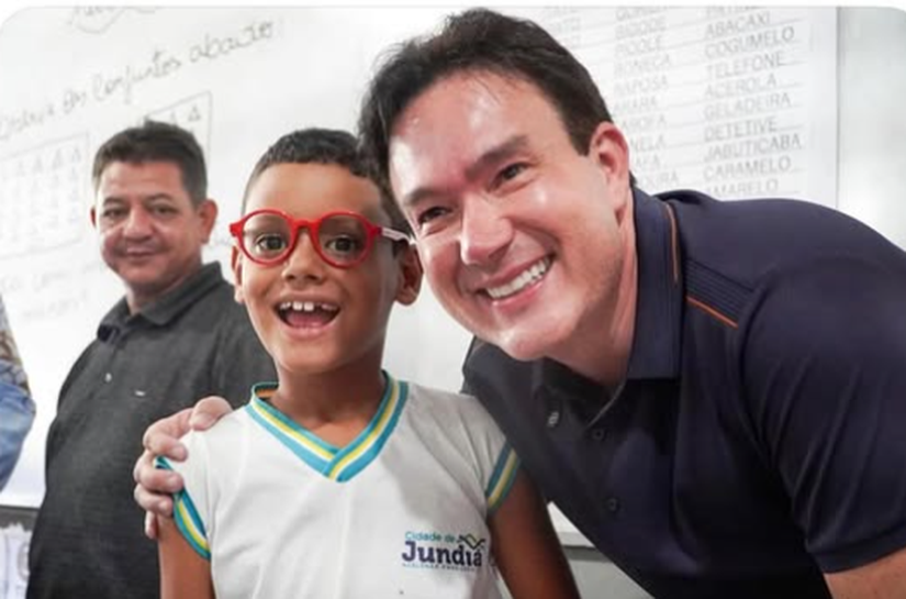 Prefeito Jorge Galvão comemora superação de meta e avanço na alfabetização infantil de Jundiá