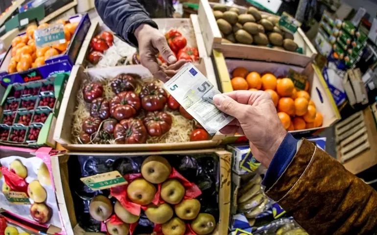 CPI anual da zona do euro desacelera a 2,4% em março e fica abaixo do esperado