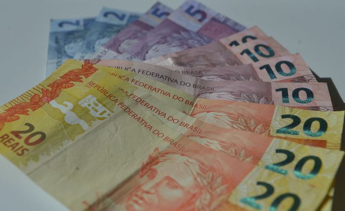 Caderneta de poupança tem saída líquida de R$ 7,557 bilhões em agosto