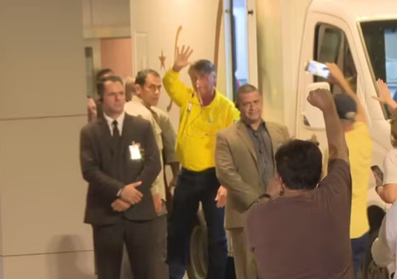 Cirurgia de 12 horas em Bolsonaro é descrita como a mais delicada desde o atentado de 2018