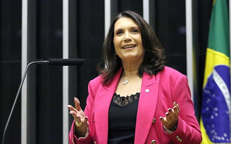 Quem é Bia Kicis? Deputada responde a perguntas mais buscadas sobre ela no buscador