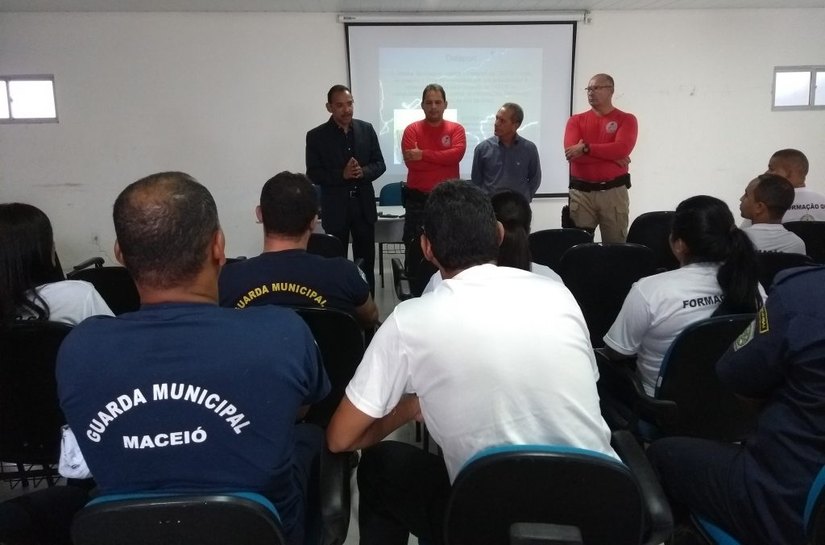 Semscs inicia curso de formação para agentes da Guarda Municipal
